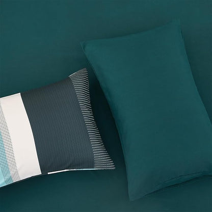 RYNGHIPY Emerald Green Colorblock Bedding Set: 8 Pieces Lightweight Fluffy Comforter Bedding Sets - Soft Microfiber Bed Set for All Seasons (Queen,Emerald Green)