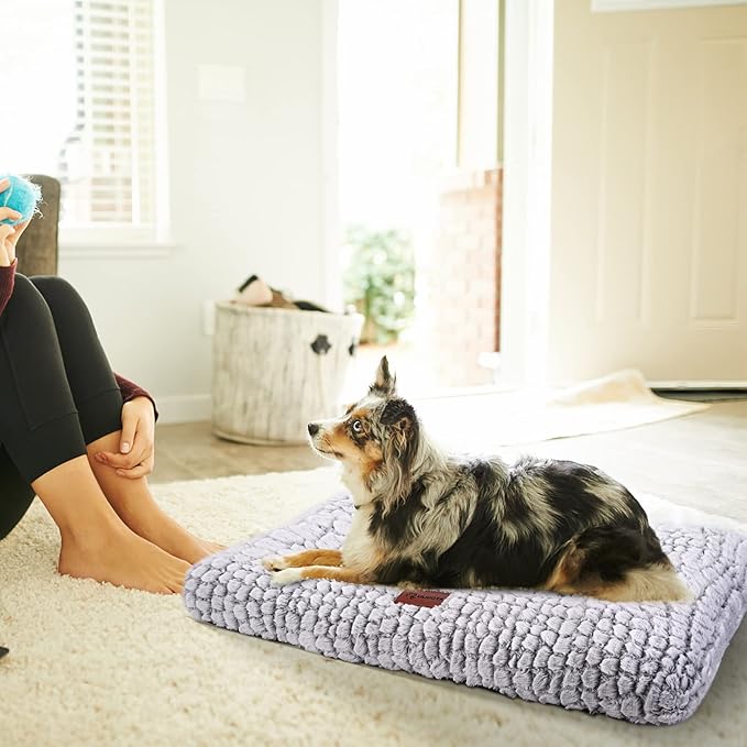 ULIGOTA Dog Bed Crate Mat Plush Kennel Pad for Small to Large Dogs - Soft, Anti-Slip, Comfy
