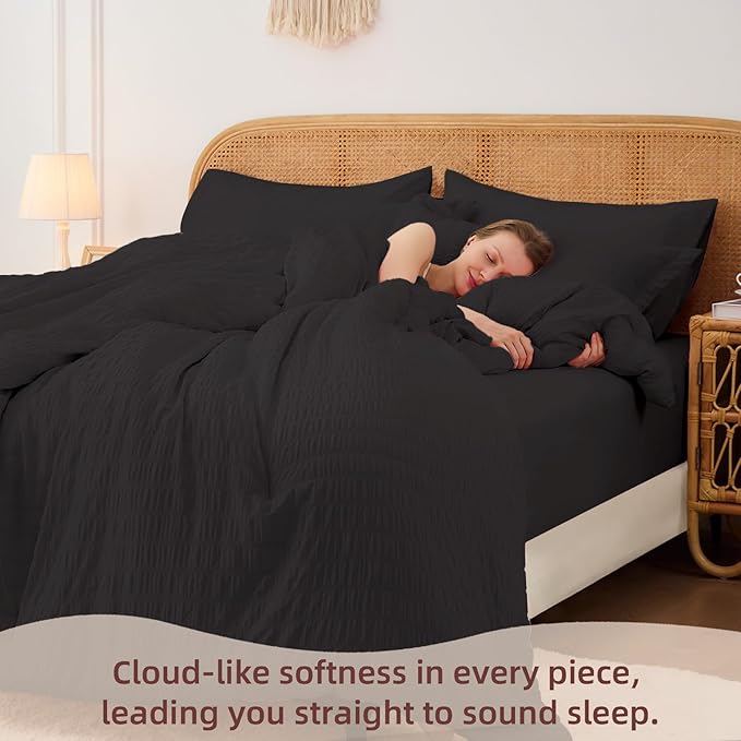 FUANNA Queen Comforter Set 7 Pieces, Luxury Seersucker Bed in a Bag Queen Size for All Seasons, Soft Bedding Set with Comforter, Flat Sheet, Fitted Sheet, Pillowcases & Shams for Bedroom, Black