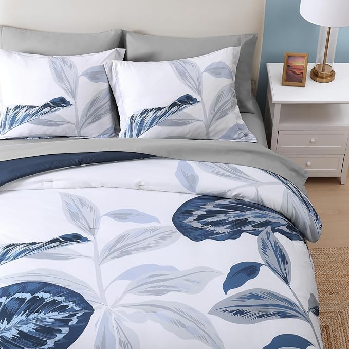 WRENSONGE King Size Comforter Set, 7 Pieces 7 Pieces Blue Tropical Leaves Soft Bedding Sets, Coastal Bed in a Bag, Botanical Printed Comforter with Sheets for All Season