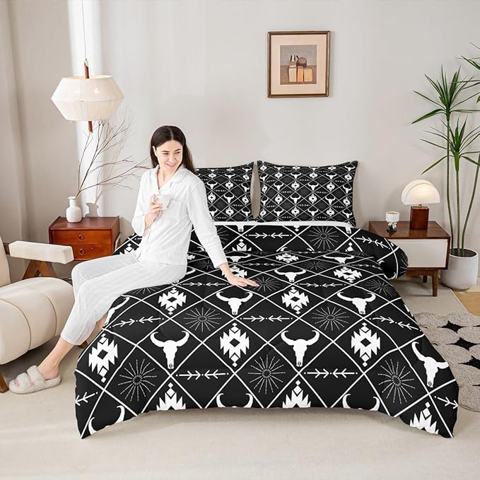 Erosebridal Bull Skull Bedding Set for Boys, Ethnic Western Horns Comforter Set Twin Size Tribal Aztec Boho Southwestern Quilt Farmhouse Animal Vintage Duvet Insert, 1 Pillow Case, Black White