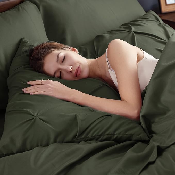 Bedsure Full Comforter Set Olive Green - Bed in a Bag Full Size Bedding Set 7 Pieces, GentleSoft™ Pintuck Bed Set Gift for Family, Pinch Pleat All Season Comforter with Sheets, Pillowcases & Shams