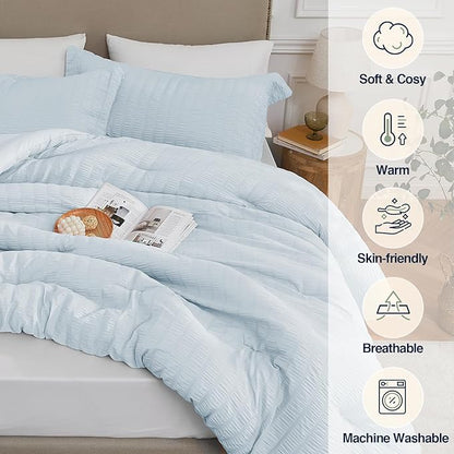 SkyBlue Oversized Queen Comforter Set - 3 Pieces Seersucker Lightweight Bedding Comforter Sets (1 Soft Fluffy Comforter & 2 Pillowcases) - All Seasons Cozy Modern Bed Sets