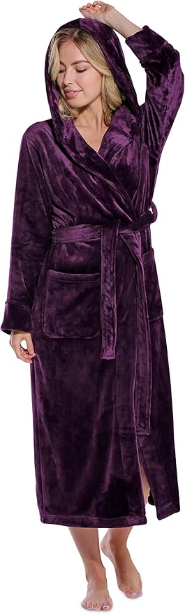 Turquaz Oversize Premium Luxury Ultra Soft Warm Robes for Women Plush Fleece Bathrobe for Women with and Spacious Pockets