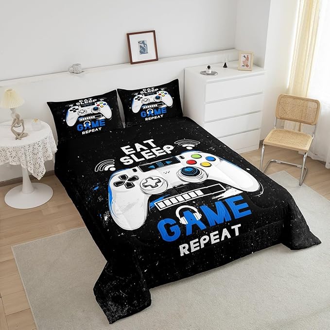 jejeloiu Eat Sleep Game Bedding Set King Size Cartoon Gamer Comforter Set for Kids Boys Girls Modern Game Duvet Set Black Blue Quilt Set 3Pcs