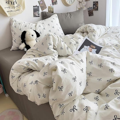 White Comforter Set Full Size Black Bow Quilt Bedding Set 3 Pieces, Comforter Set Full, Soft Lightweight Comforter(79‘’ x 90‘’) for Girl All Season & 2 Pillowcases(30‘’x20‘’)