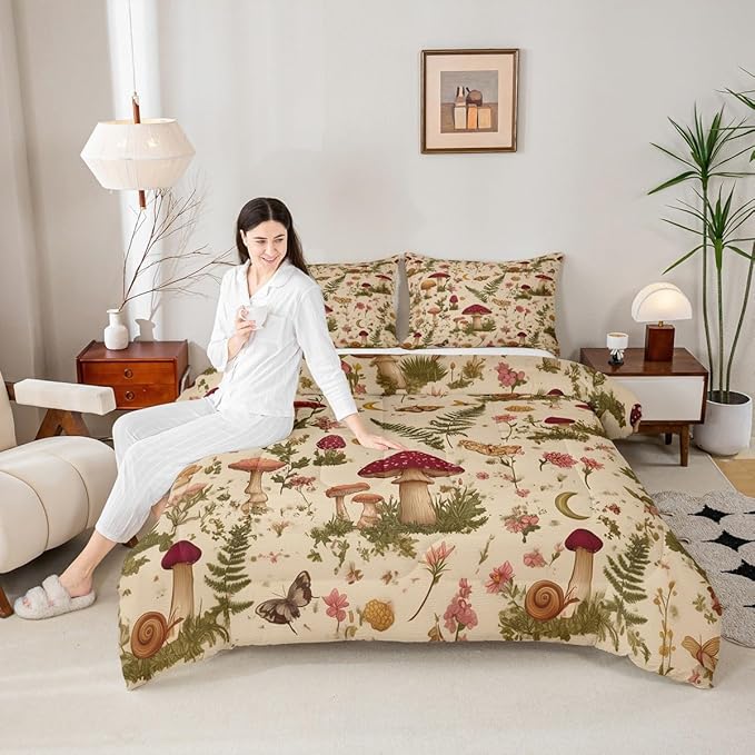 Erosebridal Wild Mushroom Butterfly Flower Bedding Set, Boho Mushroom Moth Comforter Set Full for Kids Girls Boys Teens Adults, Spring Blossom Comforter, Natural Wild Fungus Quilt 3 Piece