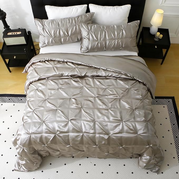 Satin Comforter Set Queen Size, 3-Piece Light Grey Pinch Pleat Bedding Sets, Comforter, Pillowcases, Offering Exceptionally Soft and Smooth Comfort for All Season Use