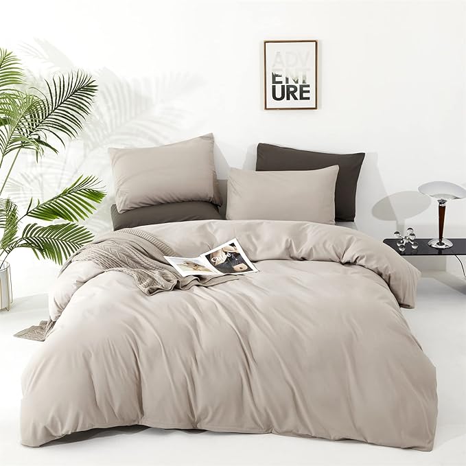 CLOTHKNOW Light Khaki King Size Comforter Set Oatmeal Bedding Comforter Sets Soft Tan Comforter Beige Khaki Comforter with 2 x Pillow Cases