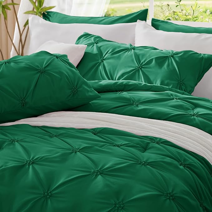 BEDELITE Forest Green Twin Comforter Set - 2 Peices Boho Pintuck Bedding Comforter Sets, Lightweight Soft & Warm Twin Bedding Sets with 1 Pillowcase for All Season