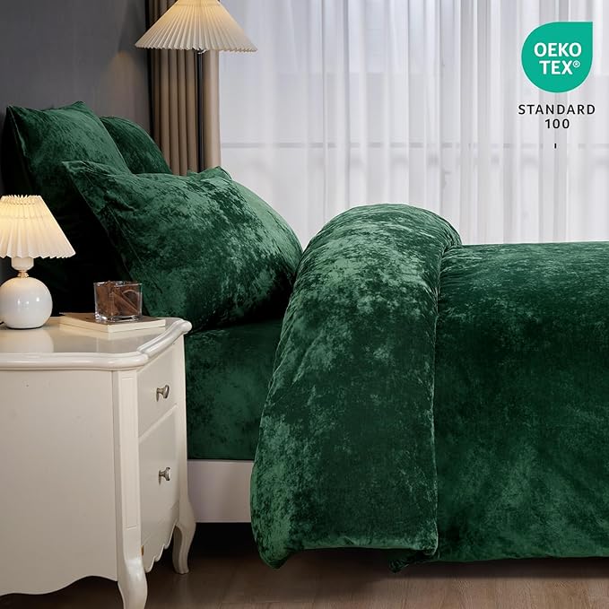 PHF Crushed Velvet Comforter Set King Size, 5-Piece Luxury Winter Bedding Sets with 2 Euro Shams, Heavyweight Warm Fluffy Velvet Bed Spread, Glam Home Decor, Emerald Green