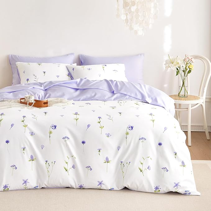 Wake In Cloud - Floral Comforter Set, Cottagecore Cute Aesthetic Watercolor Tiny Flowers and Leaves, Soft Lightweight Bedding for Women Teen Girls, 3 Pieces, Purple, Full Size