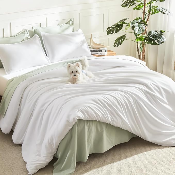 Litanika White Comforters Oversized King Size, 3 Pieces Lightweight Solid Bedding Comforter Set, All Season Fluffy Bed Set (120x98In Comforter & 2 Pillowcases)