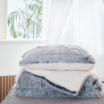 Luxury Faux Fur Shaggy Comforter Set King Size, Plush & Sherpa Reversible Comforter Grey with White, 3 Pieces Fluffy Fuzzy Bedding Set Ultra Soft and Warm for Winter (1 Comforter + 2 Pillowcases)