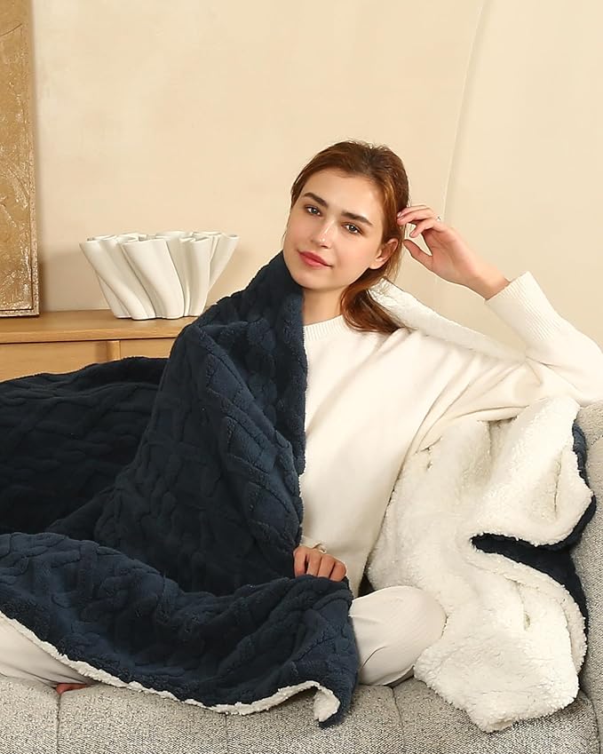 Heating Blanket Twin Size Extra-Thick and Warm Electric Blanket with 10 Hour Auto Off & 5 Heating Levels, 3D Pattern Design and Overheating Protection, Navy Blue
