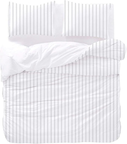 Wake In Cloud - Striped Comforter Set, Ticking Stripe Vertical Pinstripe Neutral Farmhouse Pattern Printed, Soft Lightweight Bedding, 3 Pieces, Gray White, King Size