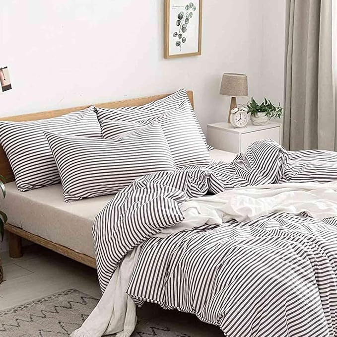 Nanko Queen Size Comforter Set, Grey and White Striped Print Pattern Soft Reversible Down Alternative Quilted Duvet Insert Bed Sets, Bedding Sets in a Bag for Women Men Teen, 90x90 3 Pcs Gray Stripe