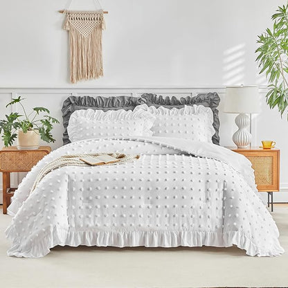 Flysheep Tufted Dots Ruffle Comforter Set King Size, 3 Pieces White Vintage Farmhouse Shabby Chic Comforters, Jacquard Boho Bohemian Bedding Set for All Season (1 Ruffled Comforter+ 2 Pillow Shams)