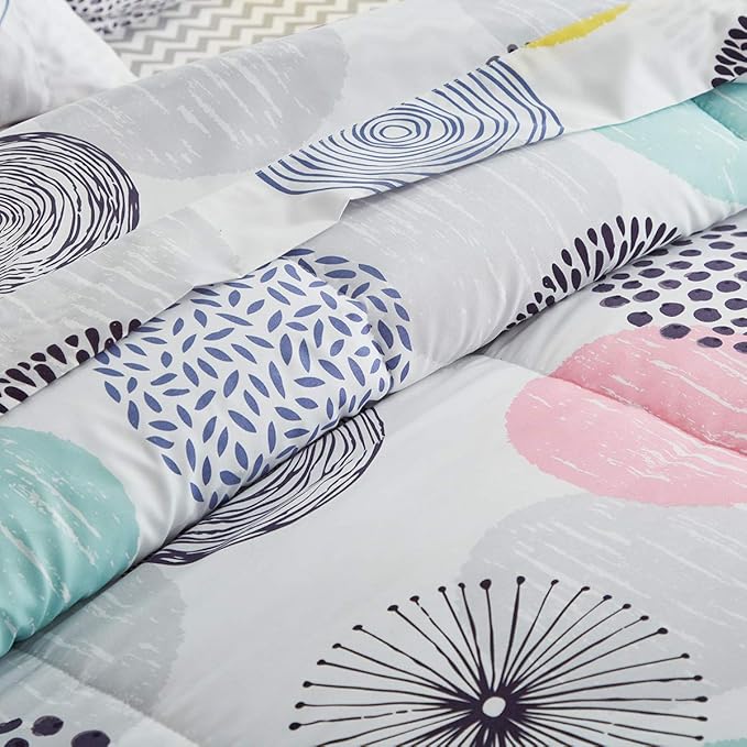 7 Pieces Comforter Sheet Set Queen Size Bed in a Bag Microfiber All Season Soft Colorful Dots Bedding Set (1 Comforter, 2 Pillow Shams, 1 Flat Sheet, 1 Fitted Sheet, 2 Pillowcases) Queen