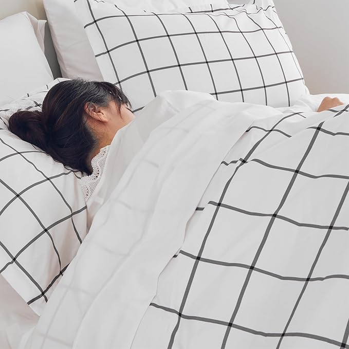 SLEEP ZONE Comforter Set for Queen Size, All-Season Queen Down Alternative Quilted Comforter, Winter Warmth Breathable,Super Soft,Machine Washable(88x88) (Grey Grid White, Queen)
