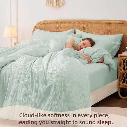 FUANNA Queen Comforter Set 7 Pieces, Luxury Seersucker Bed in a Bag Queen Size for All Seasons, Soft Bedding Set with Comforter, Flat Sheet, Fitted Sheet, Pillowcases & Shams for Bedroom, Sage Green