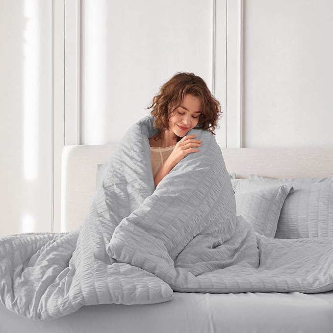 MUXHOMO 7 Pieces King Comforter Set, Seersucker Bed in a Bag King Size, All Season Luxury Bedding Set with Comforter, Flat Sheet, Fitted Sheet, Pillowcases & Shams, Light Grey
