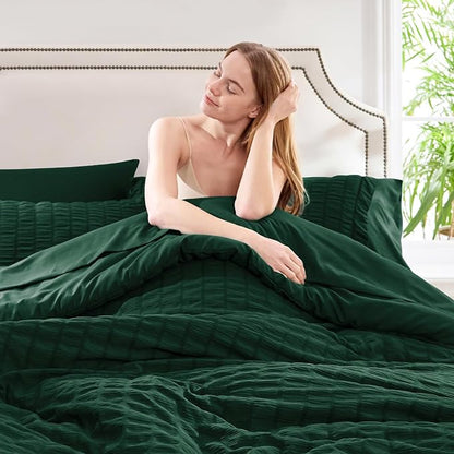 CozyLux Queen Comforter Set Emerald Green Seersucker 7 Pieces Bed in a Bag Queen Comforter Set with Sheets, Luxury Soft Bedding Set with Down Alternative Comforter, Sheets, Pillowcases & Shams