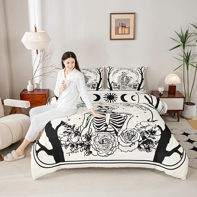 Erosebridal Halloween Gothic Skull Comforter Set King, Goth Skeleton Bedding Set for Kids Teens Youth Women Men Vintage Halloween Decor, Gothic Floral Comforter, Sun and Moon Quilt