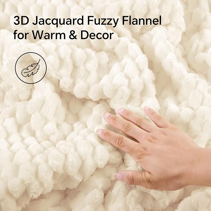 BEDELITE Fluffy Twin Comforter Set - Beige Fleece Soft Comforter for Twin Size Bed, Luxury Warm Bedding Set for Winter, Fuzzy Bed Set 2 Pieces (1 Comforter, 1 Pillowcase)