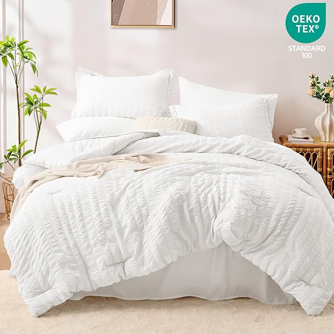 FUANNA King Size Comforter Set 7 Pieces, Luxury Seersucker Bed in a Bag King for All Seasons, Soft King Bedding Set with Comforter, Flat Sheet, Fitted Sheet, Pillowcases & Shams for Bedroom, White