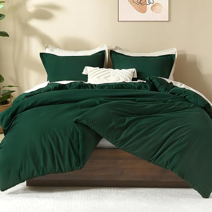 Litanika Oversized King Comforters Emerald Green Super King Plus Size, 3 Pieces Lightweight Solid Bedding Comforter Set, All Season Fluffy Bed Set (128x120In Comforter & 2 Pillowcases)