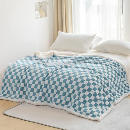 LOMAO Sherpa Throw Blanket Fleece Blanket with Checkered Pattern Soft Thick Blanket for Couch, Bed, Sofa Luxurious Warm and Cozy for All Seasons (Light Blue, 60"x80")
