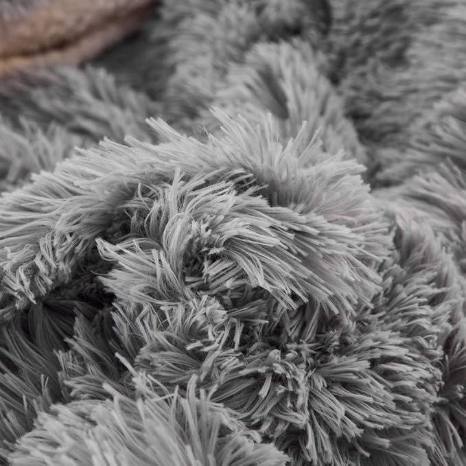 Flysheep Luxury Faux Fur King Size Winter Comforter Set Shaggy Velvet Gray Long Hair, 3 Pieces Plush Flannel Sherpa Backing Reversible Soft Microfiber Super Warm Bedding Set for Holiday