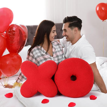 Cumule 2 Pcs Valentine's Day XO Pillow Plush Red Cute Plush Soft Throw Pillows for Valentines Day Living Room Bedroom Decor Gift