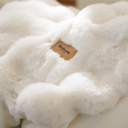 Bedsure GentleSoft Fluffy Faux Fur Throw Blanket for Couch, Soft Fuzzy Fleece Blankets & Throws, Cream Bed Decor Cozy Gifts for Women Teen Girls, Minky Thick Warm Plush Gifts for Birthday, Valentines