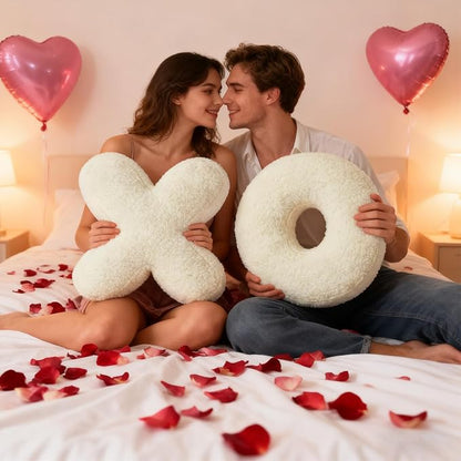 Cumule 2 Pcs Valentine's Day XO Pillow Plush White Cute Plush Soft Throw Pillows for Bedroom Living Room Plush White Cushion 14x14 Inch Cute Pillow for Cute Room Decorative Throw Pillow