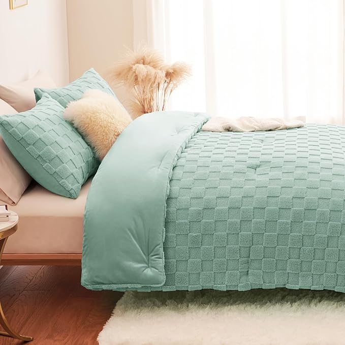 CozyLux Fleece Queen Comforter Set Sage Green,Super Soft & Warm Fluffy Bedding with Checkered Pattern,Luxury Fuzzy Heavy Bed Set for Winter,3 Pieces,1 Comforter and 2 Pillowcases