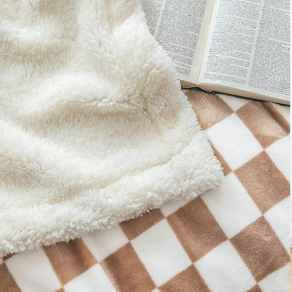 LOMAO Sherpa Throw Blanket Fleece Blanket with Checkered Pattern Soft Thick Blanket for Couch, Bed, Sofa Luxurious Warm and Cozy for All Seasons (Khaki, 51"x63")