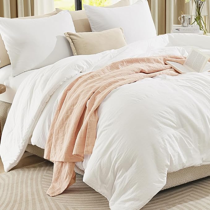 WRENSONGE Queen Comforter Set - 3 Pieces Prewashed White Comforter Soft Lightweight Bedding for All Seasons, Fluffy Down Alternative Comforter Queen Size with 2 Pillow Shams