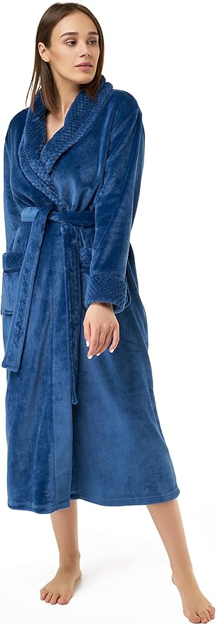 Turquaz Oversize Premium Luxury Ultra Soft Warm Robes for Women Plush Fleece Bathrobe for Women with and Spacious Pockets