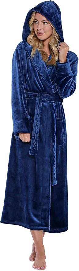 Turquaz Oversize Premium Luxury Ultra Soft Warm Robes for Women Plush Fleece Bathrobe for Women with and Spacious Pockets