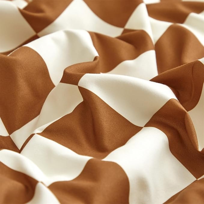 CLOTHKNOW Brown Plaid California King Comforter Set Grid Bedding Comforter Sets Soft All Season Checker Caramel Comforter with 2 x Pillow Cases