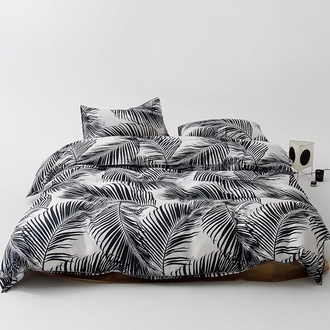 karever Black Leaves Comforter Queen & White Palm Leaf Printed Sets Modern Boho Tropical Botanical Bed Quilts for Women Men Soft Floral Comforters, Queen(90''*90'')
