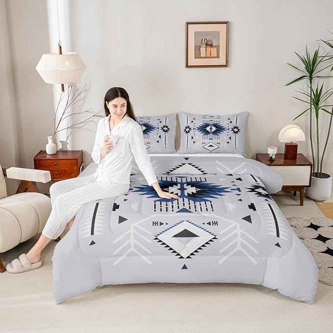 Southwest Comforter Set Grey Bedding Set Queen Size Adults Rustic Geometric Arrow Abstract Quilt Set 3pcs for Kids Girls Boys Men Room Decor Indian Tribal Themed Duvet Insert,2 Pillowcases