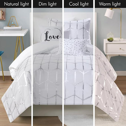 Intelligent Design Raina Twin / Twin XL Comforter Set, Soft Microfiber Comforter Set Twin, Modern Geometric Metallic Bed Set, 4 Pieces College Bedding Comforter Set with 1 Sham, 2 Toss Pillows White