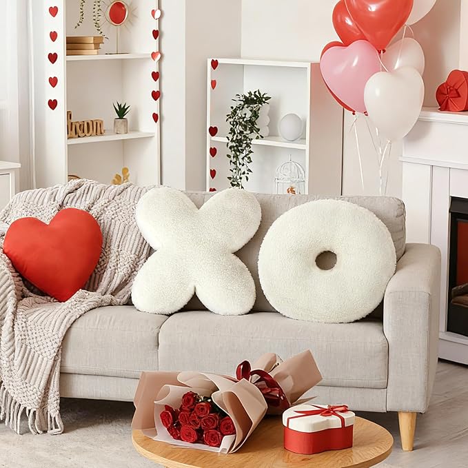 Cumule 2 Pcs Valentine's Day XO Pillow Plush White Cute Plush Soft Throw Pillows for Bedroom Living Room Plush White Cushion 14x14 Inch Cute Pillow for Cute Room Decorative Throw Pillow