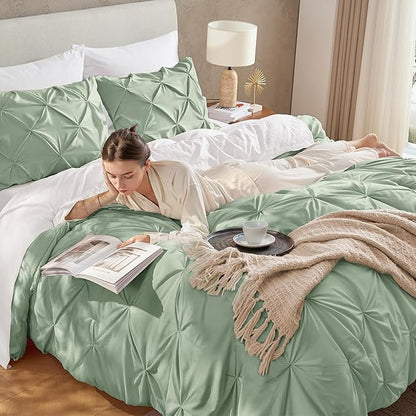 Andency Sage Green Pinch Pleated Comforter King(104x90Inch), 3 Pieces Pintuck Lightweight Comforter Set, Soft Microfiber Down Alternative Bedding Set