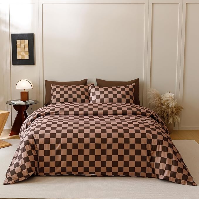 CLOTHKNOW Dark Brown Grid King Size Comforter Set Plaid Bedding Comforter Sets Checker Geometric Comforter with 2 x Pillow Cases