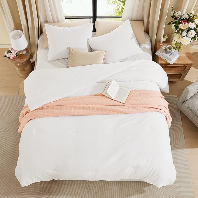 WRENSONGE Queen Comforter Set - 3 Pieces Prewashed White Comforter Soft Lightweight Bedding for All Seasons, Fluffy Down Alternative Comforter Queen Size with 2 Pillow Shams