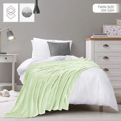 Utopia Bedding Fleece Blanket Twin Size Sage Green 300GSM Luxury Anti-Static Fuzzy Soft Microfiber Bed Blanket (60x80 Inch)
